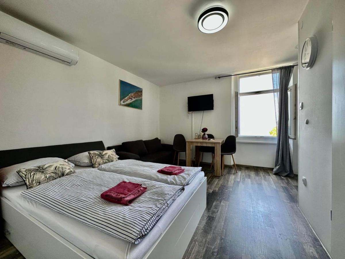 Apartments Relax 皮兰 外观 照片